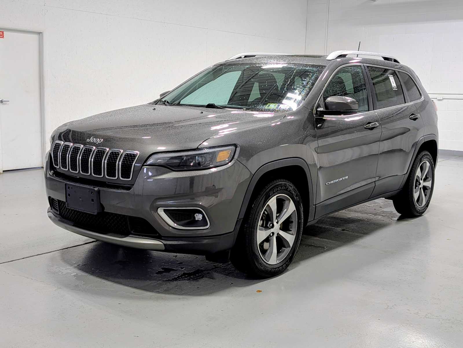 2019 Jeep Cherokee Limited's photo