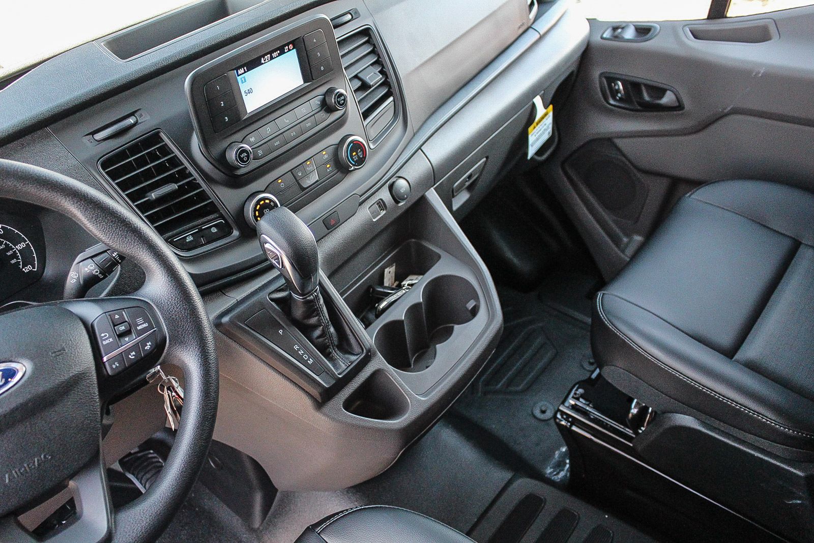 2025 Ford Transit photo 10