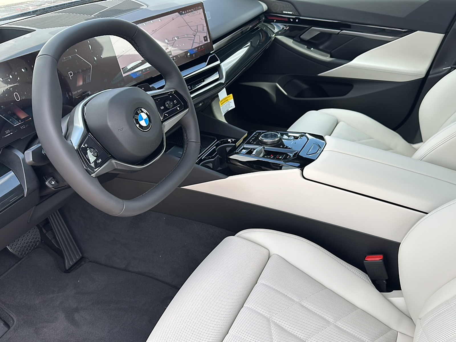 2025 Bmw 530i photo 2