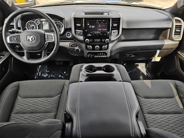 2025 Ram 1500 Tradesman photo 15