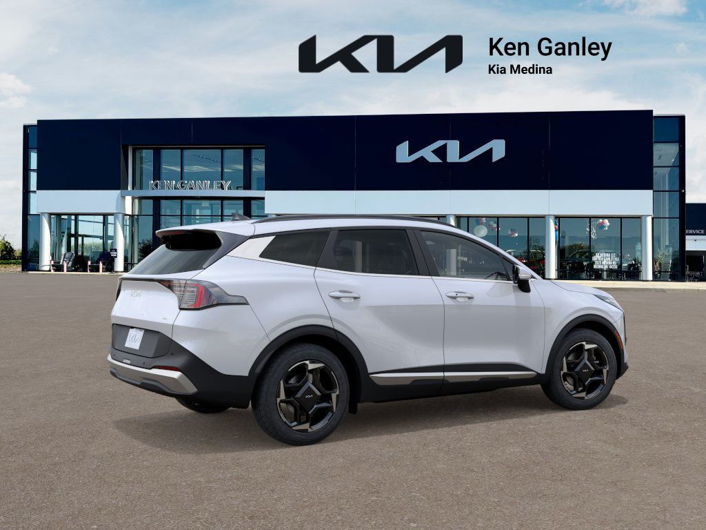 2026 Kia Sportage EX photo 4
