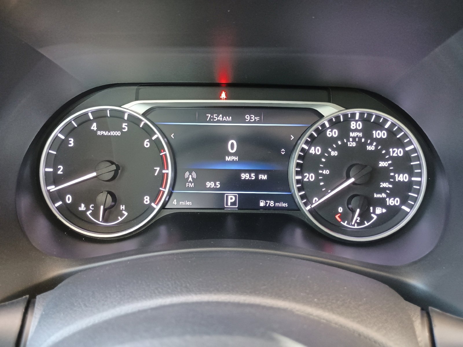 2025 Nissan Sentra SV photo 14
