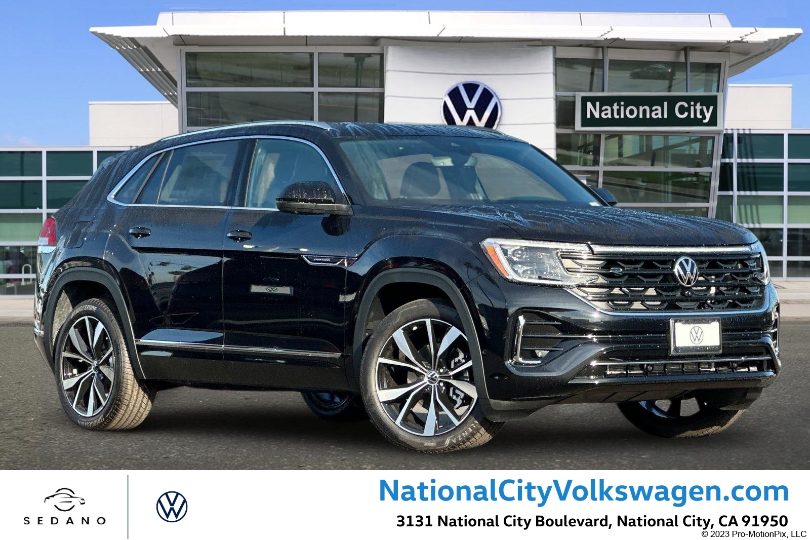 2026 Volkswagen Atlas Cross Sport SEL Premium R-LINE's photo
