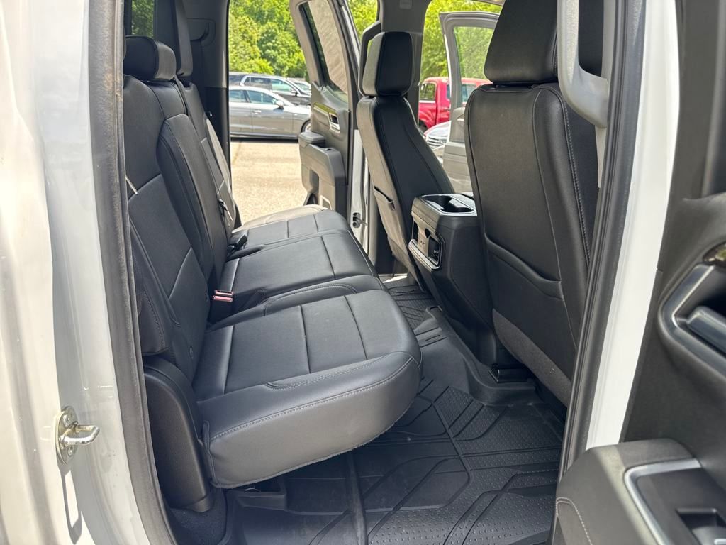 2022 Chevrolet Silverado 1500 RST photo 13