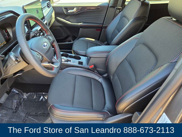 2025 Ford Escape ST-Line photo 16