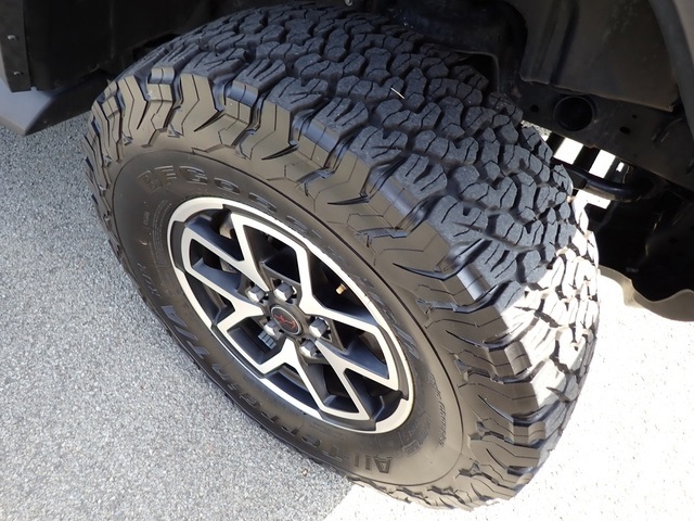 2024 Jeep Wrangler Rubicon photo 10