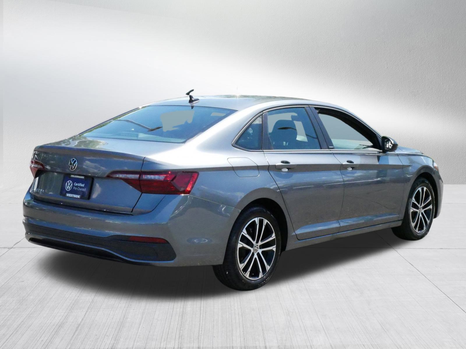 2024 Volkswagen Jetta Sport photo 7