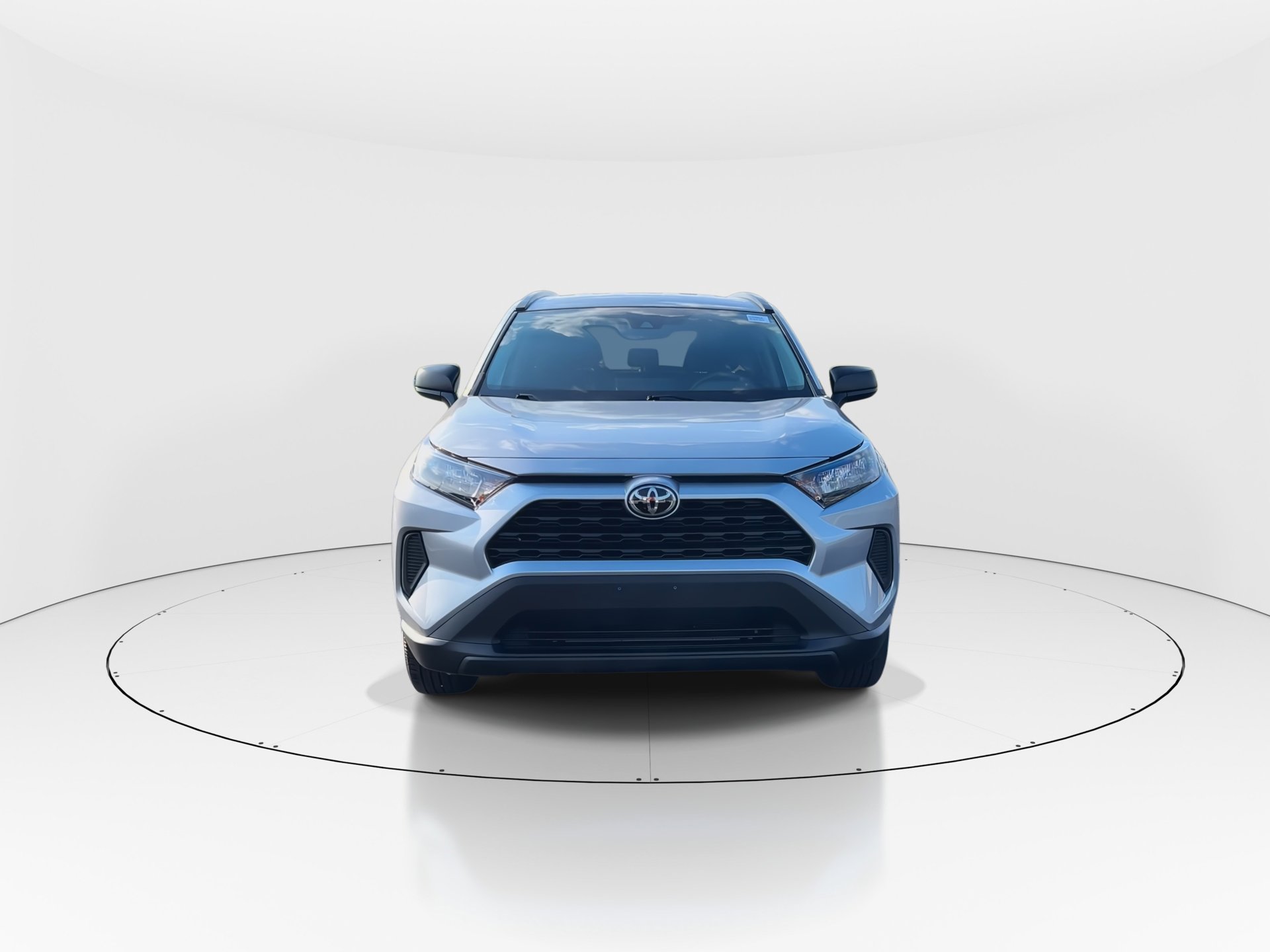 2021 Toyota RAV4 LE photo 3