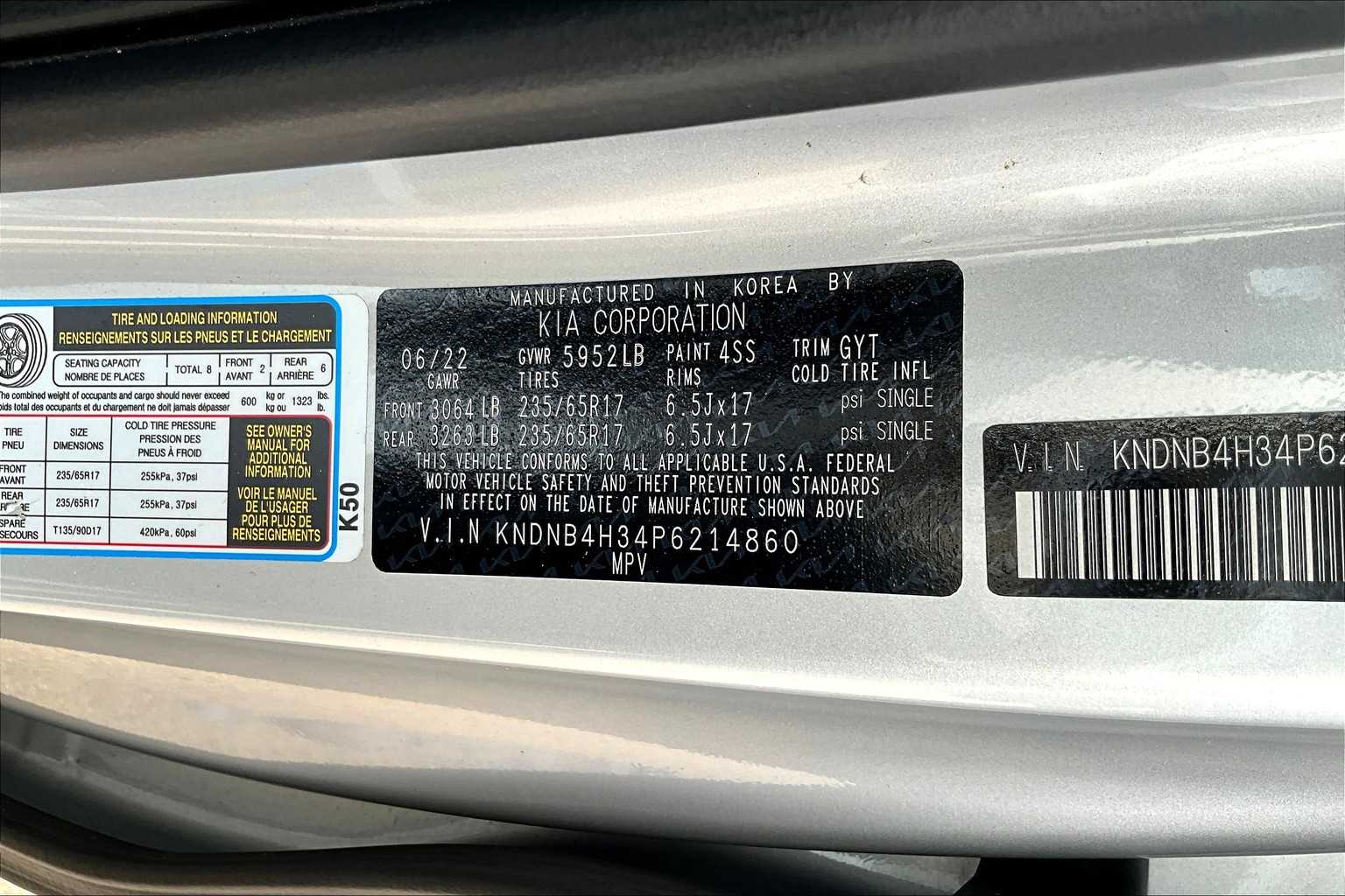 2023 Kia Carnival LX photo 30