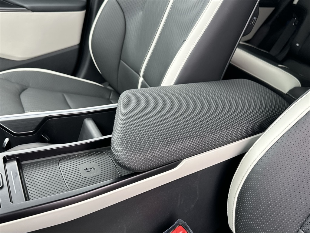 2025 Kia EV6 GT-Line photo 24