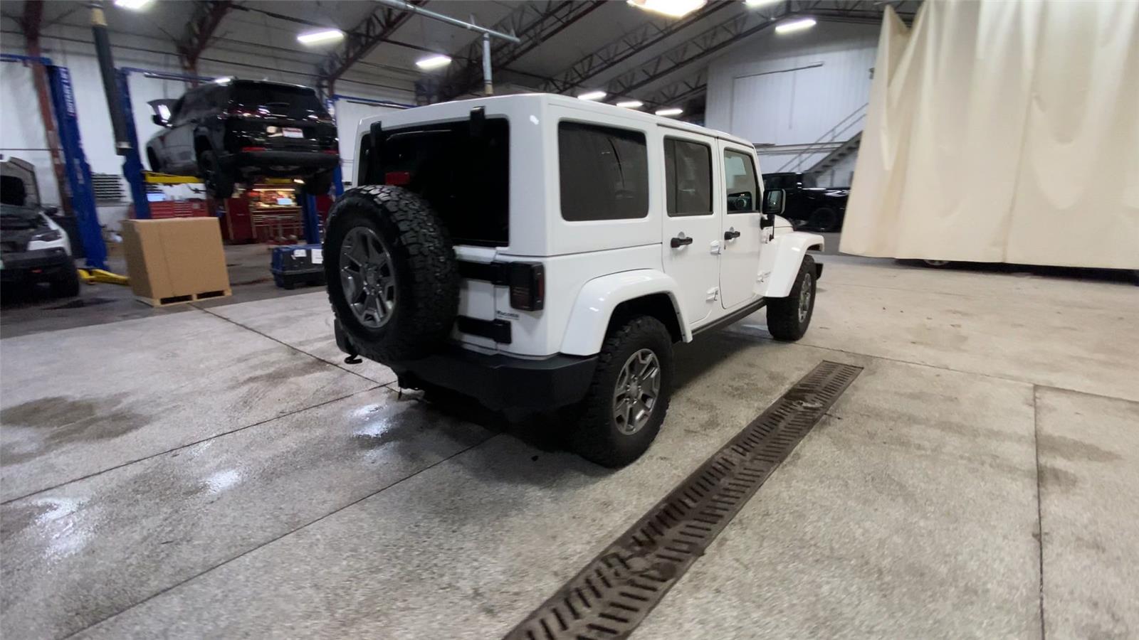 2016 Jeep Wrangler Rubicon photo 7