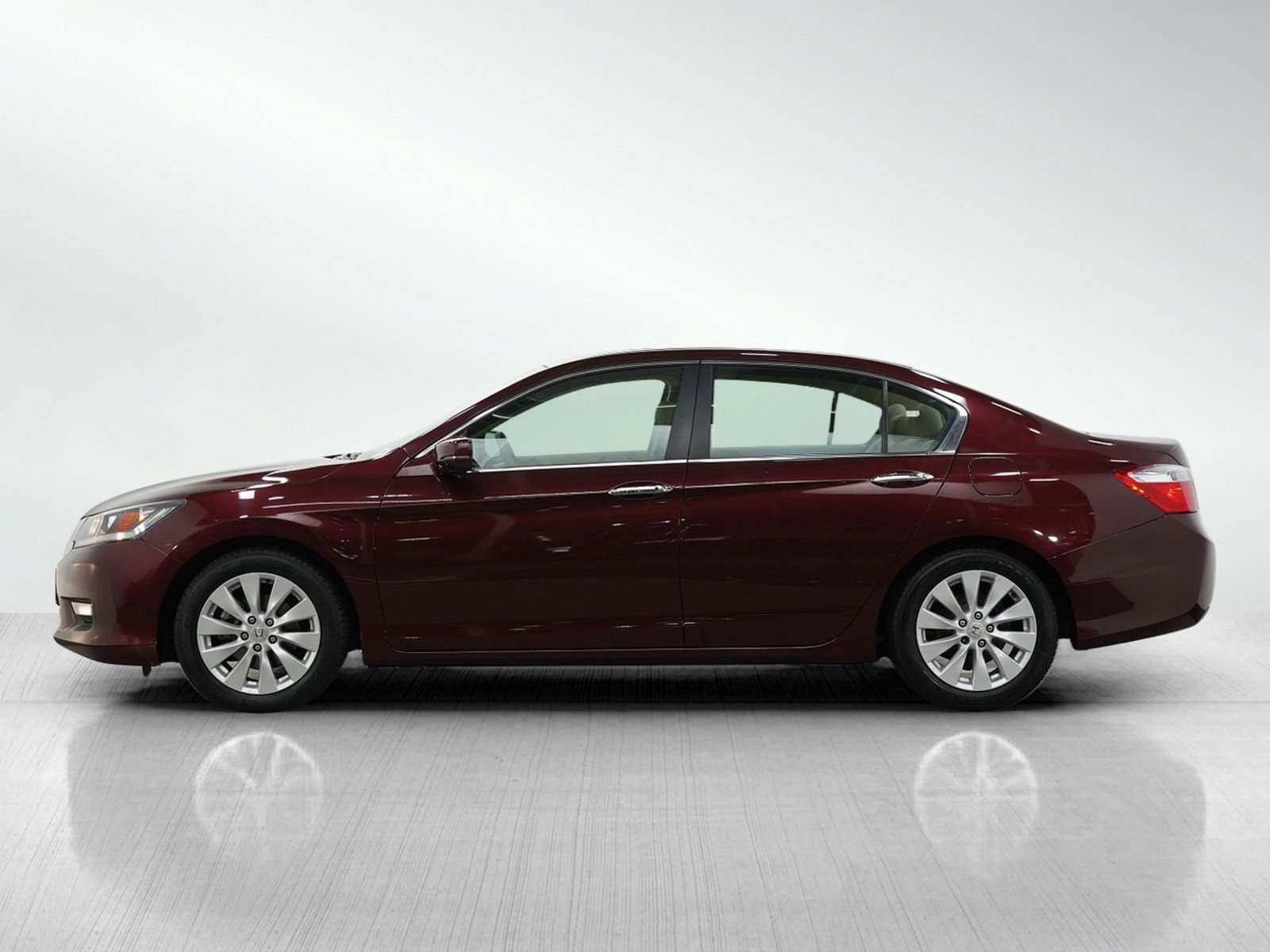 Used 2013 Honda Accord EX with VIN 1HGCR2F70DA041197 for sale in Bloomington, Minnesota