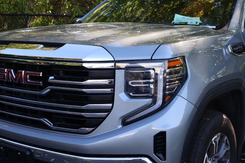 2024 Gmc Sierra 1500 SLT photo 3