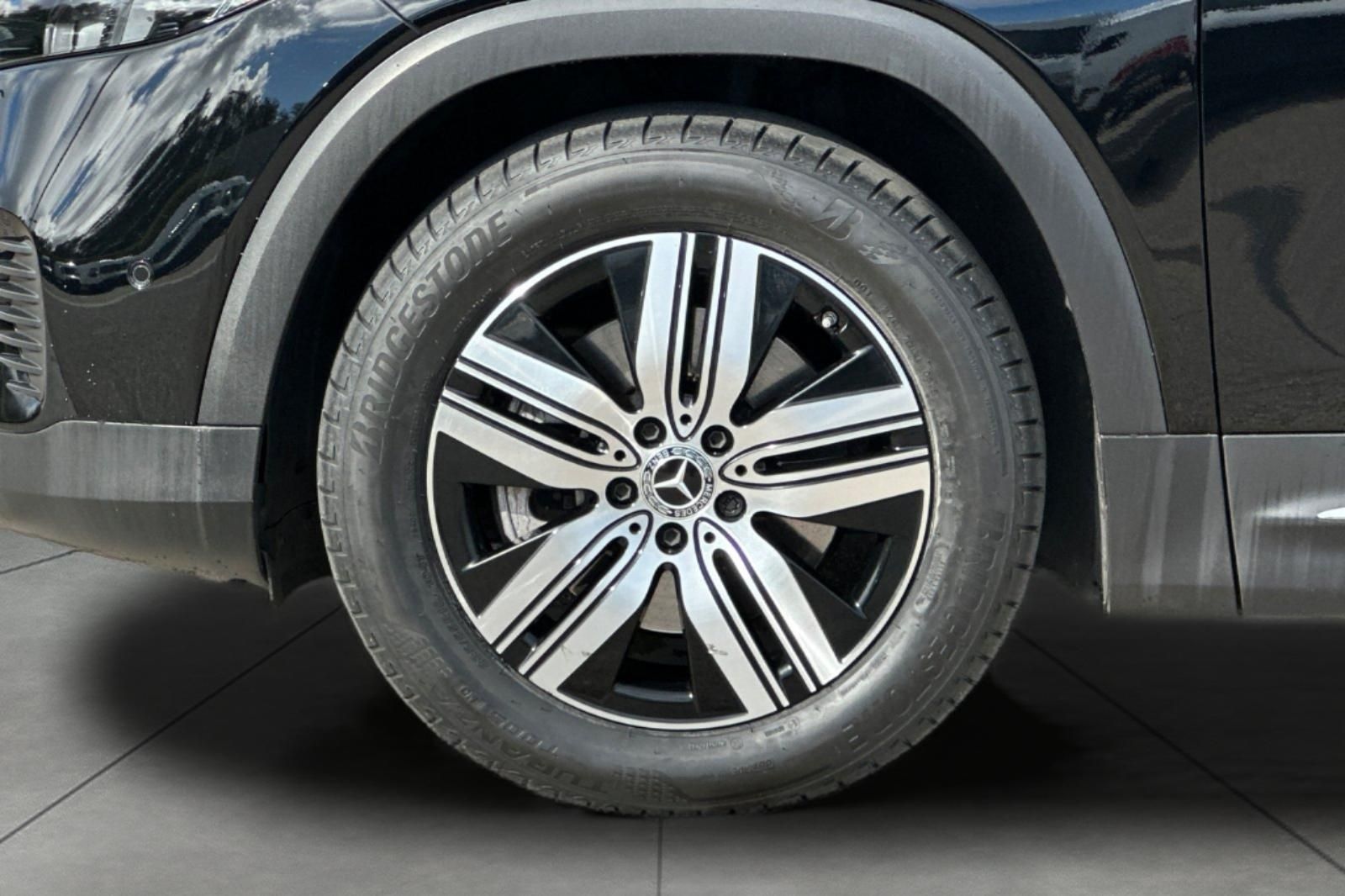 2023 Mercedes Benz EQB photo 4