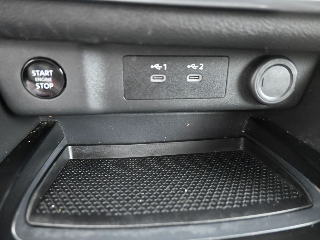 2024 Nissan Rogue SV photo 27