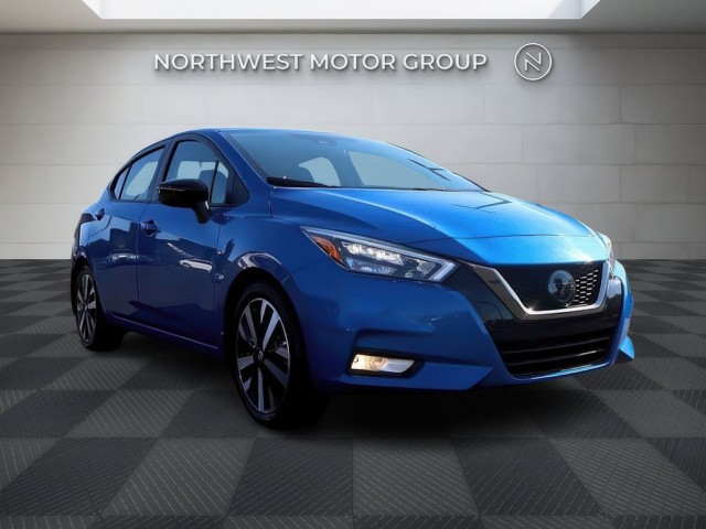 2021 Nissan Versa SR