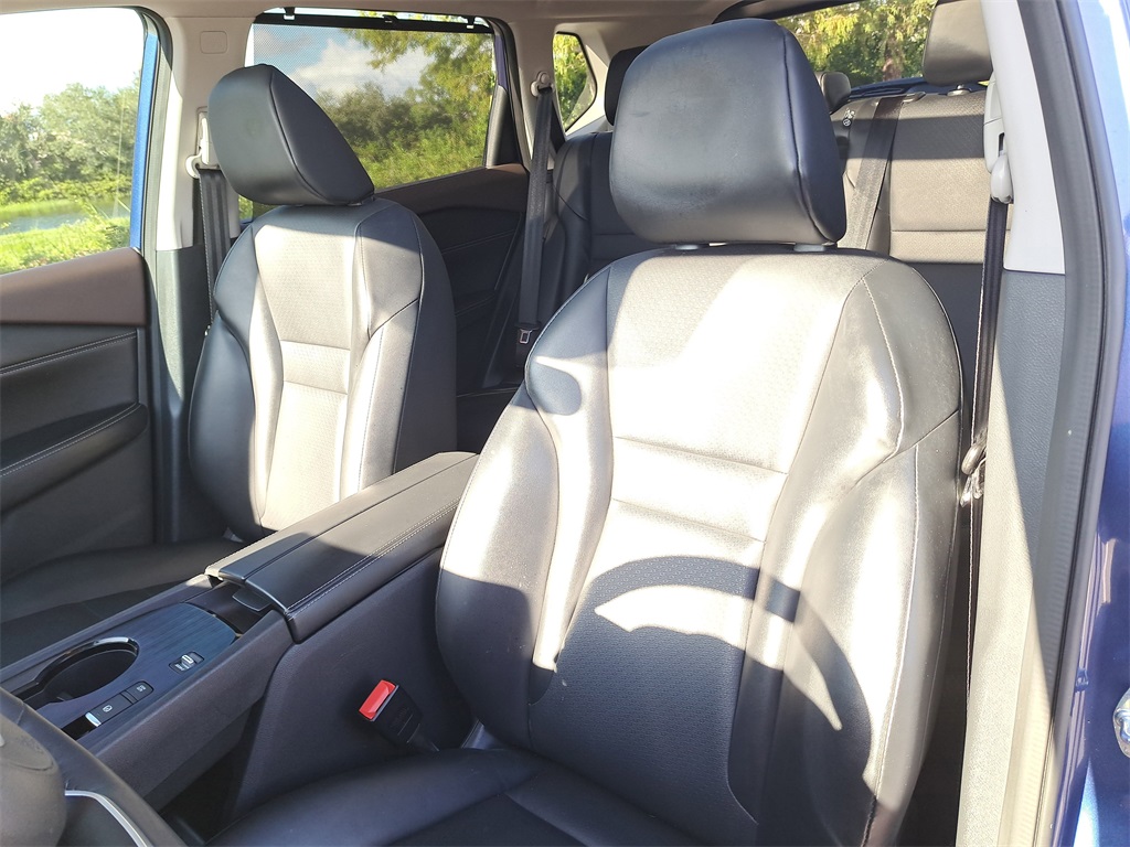 2021 Nissan Rogue SV photo 20