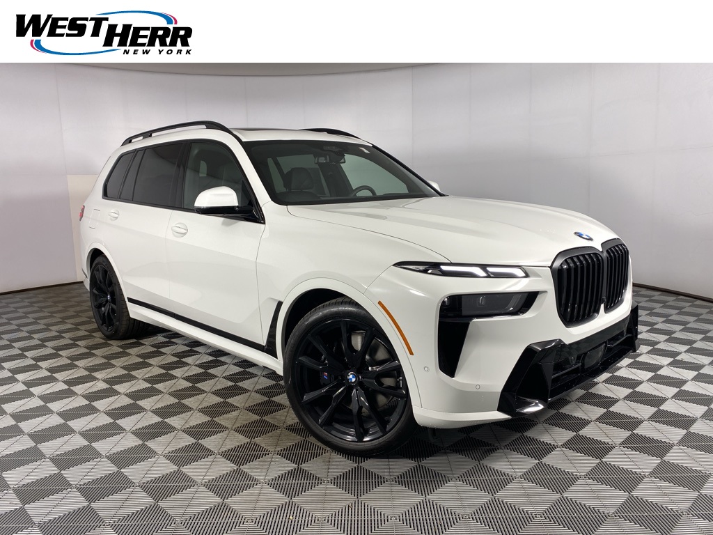 2026 BMW X7 40i's photo