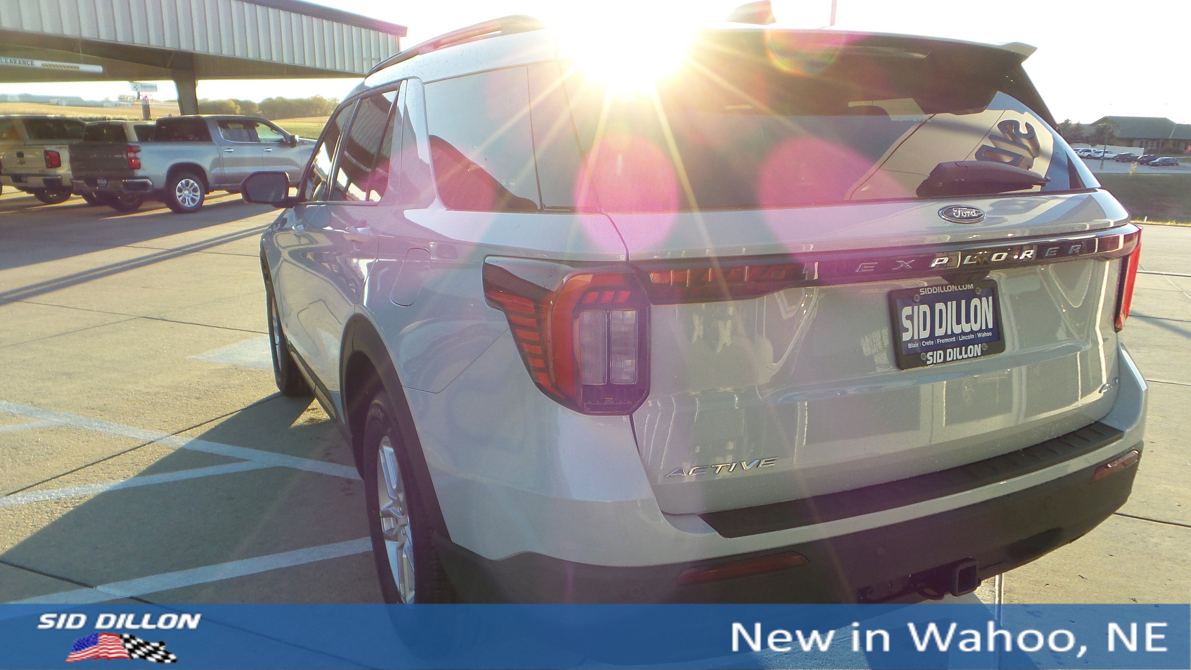 2026 Ford Explorer photo 2