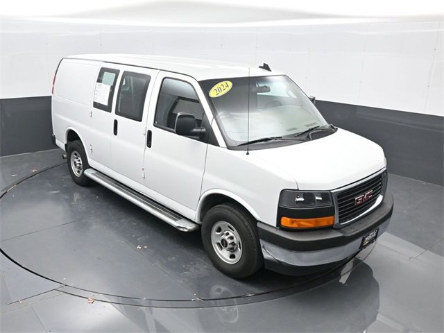 2024 GMC Savana Cargo Work Van's photo
