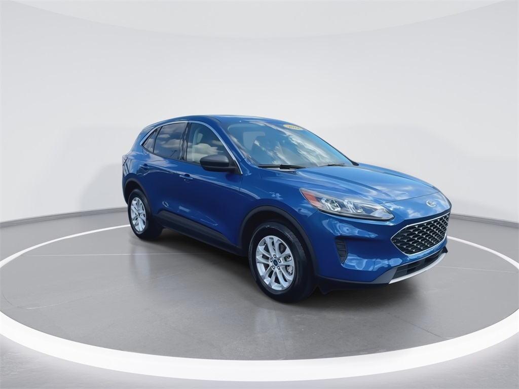 2022 Ford Escape SE photo 2