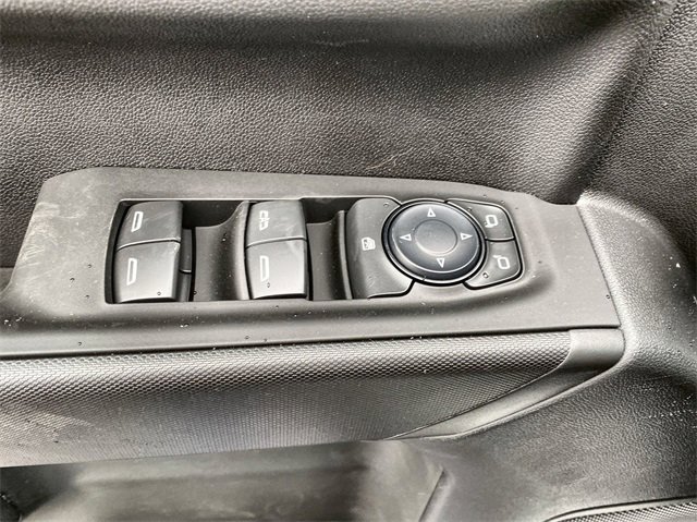 2025 Chevrolet Silverado 1500 Custom photo 3