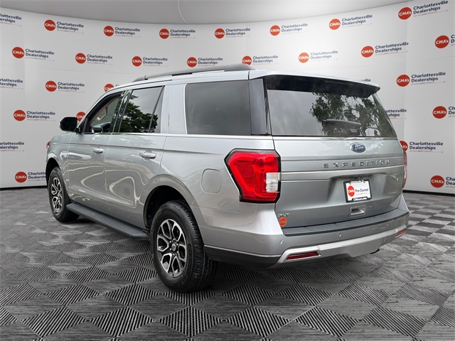 2024 Ford Expedition XLT photo 3