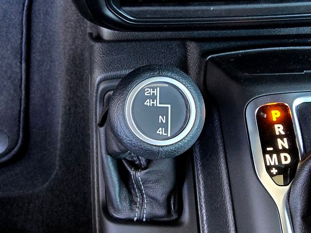 2025 Jeep Wrangler Sport photo 11