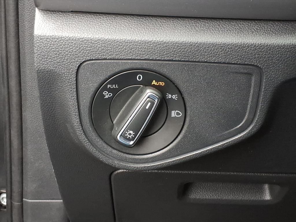 2020 VOLKSWAGEN ATLAS CROSS SPORT - Image 18