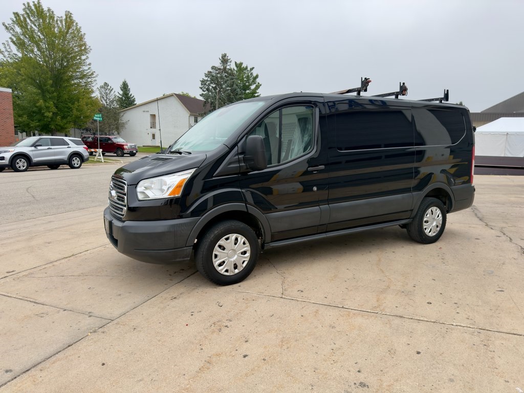 2017 Ford Transit photo 4
