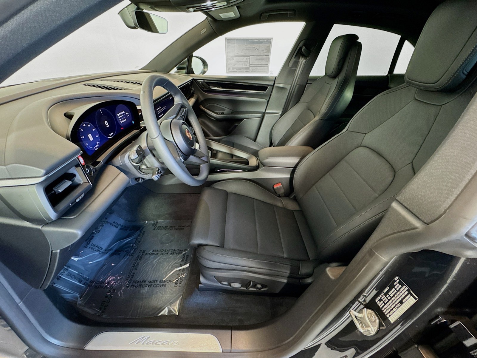 2025 Porsche Macan Electric photo 5