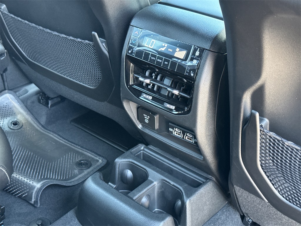 2025 Jeep Grand Cherokee Limited photo 19