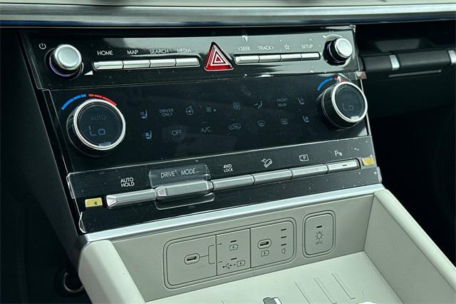 2025 Hyundai Santa Fe Limited photo 16