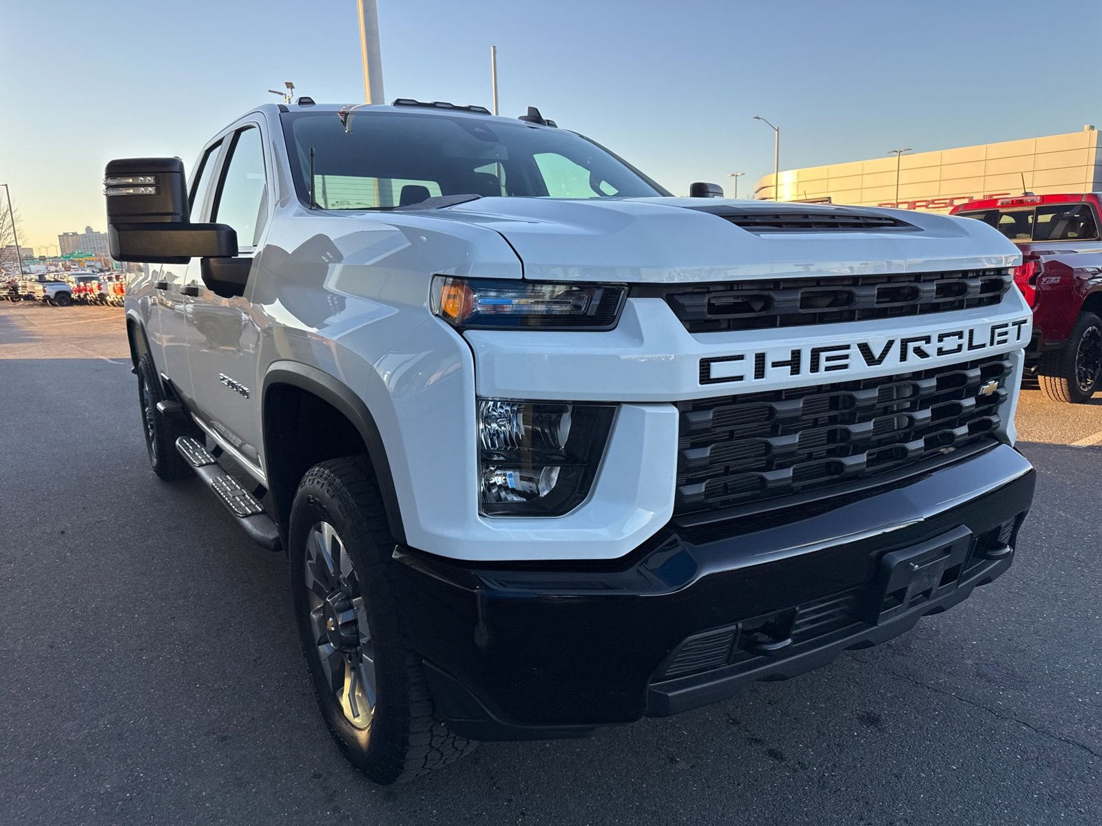 2022 Chevrolet Silverado 2500HD Custom photo 4