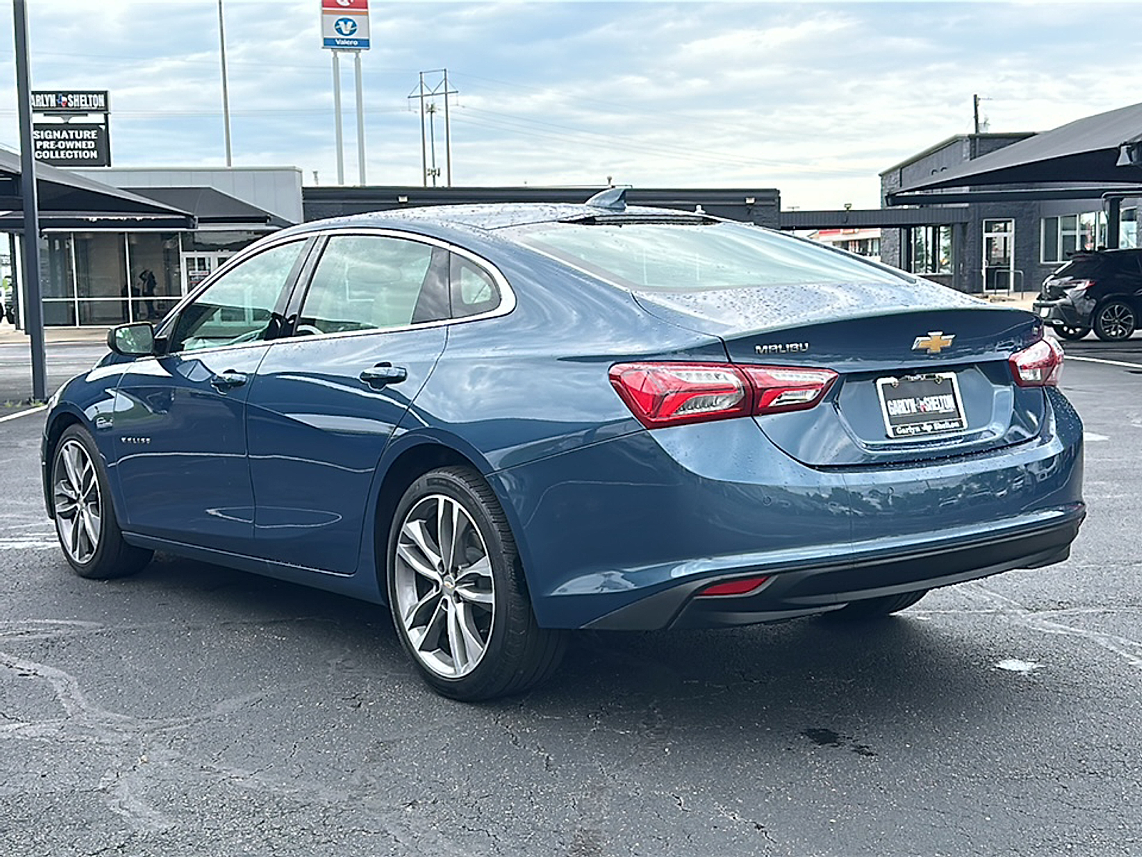Used 2024 Lakeshore Blue Metallic CHEVROLET LT image 6