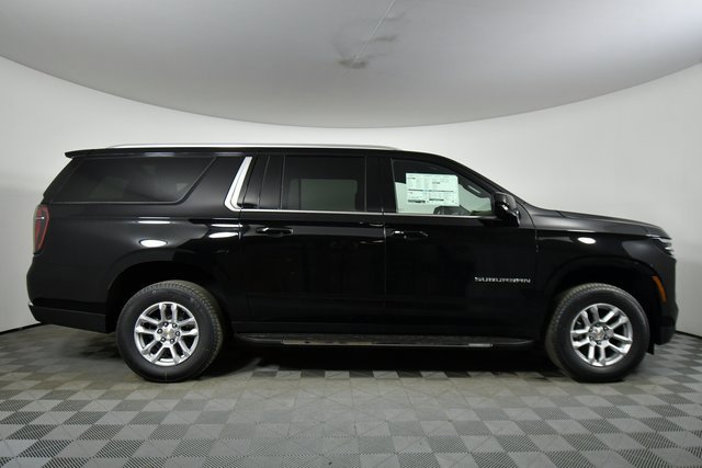 2025 Chevrolet Suburban LS photo 10