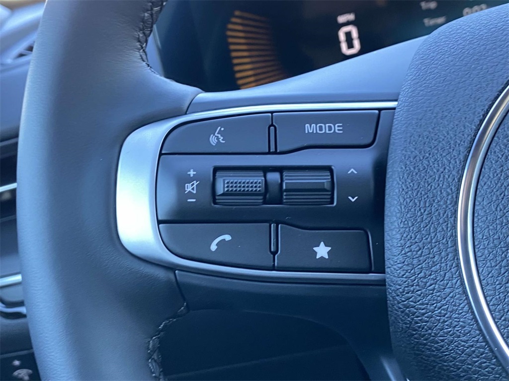 2025 Kia K5 GT-Line photo 18