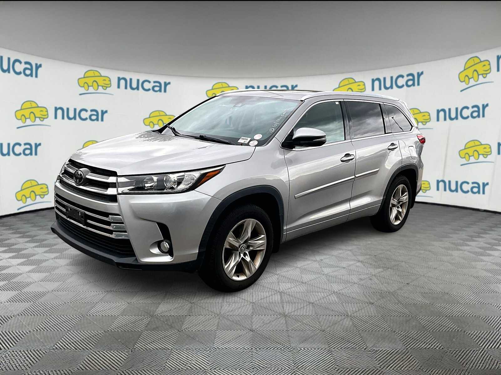 2017 Toyota Highlander Limited photo 2