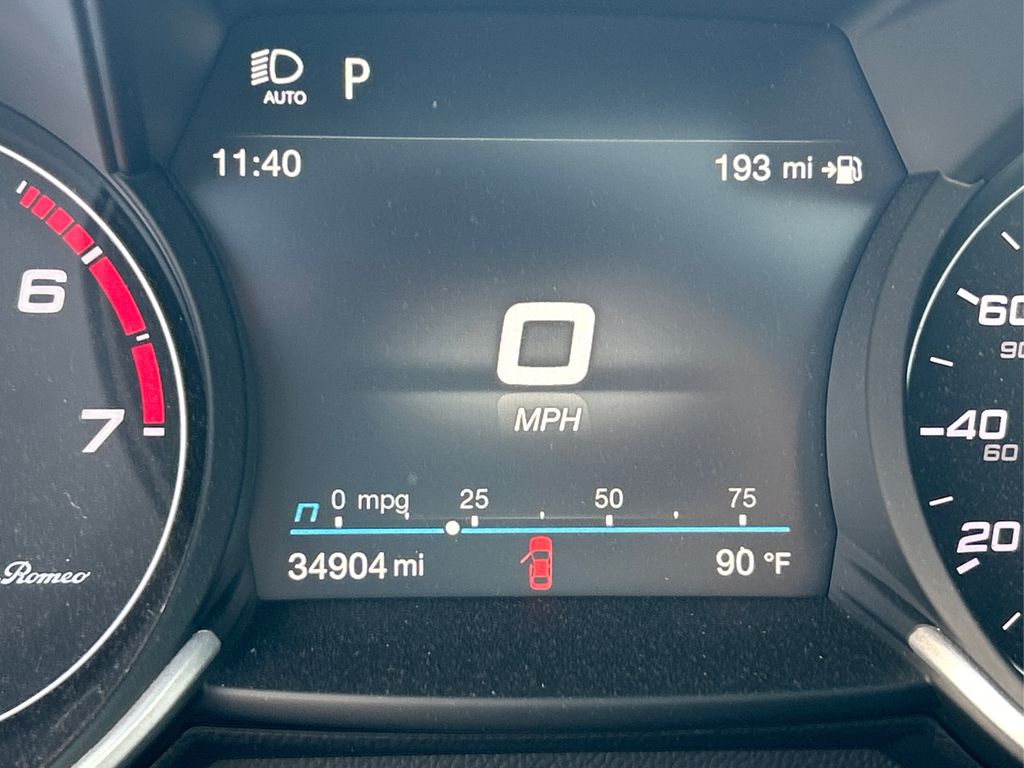 2020 Alfa Romeo Giulia Base photo 13