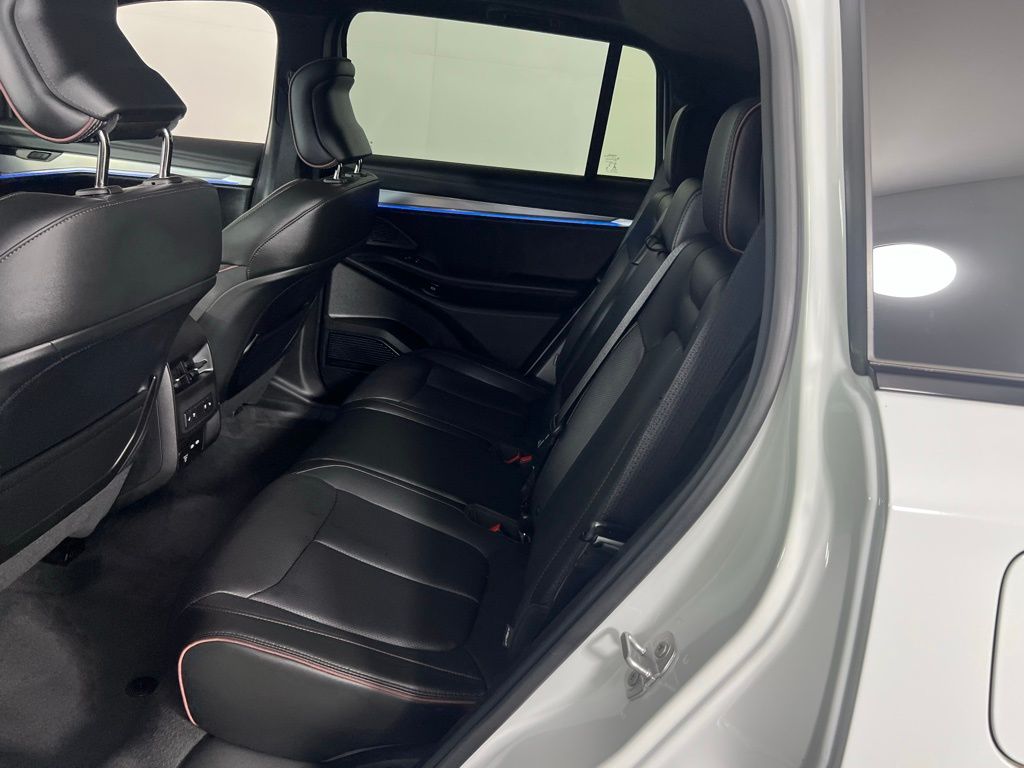 2024 Jeep Wagoneer S Launch Edition photo 16