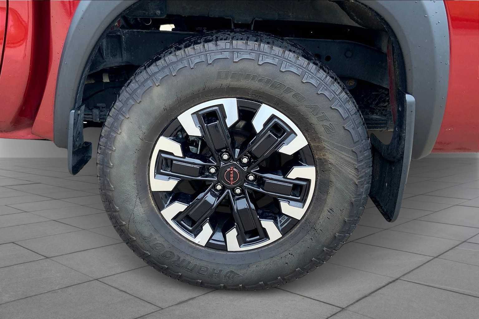 2023 Nissan Frontier PRO-4X photo 9