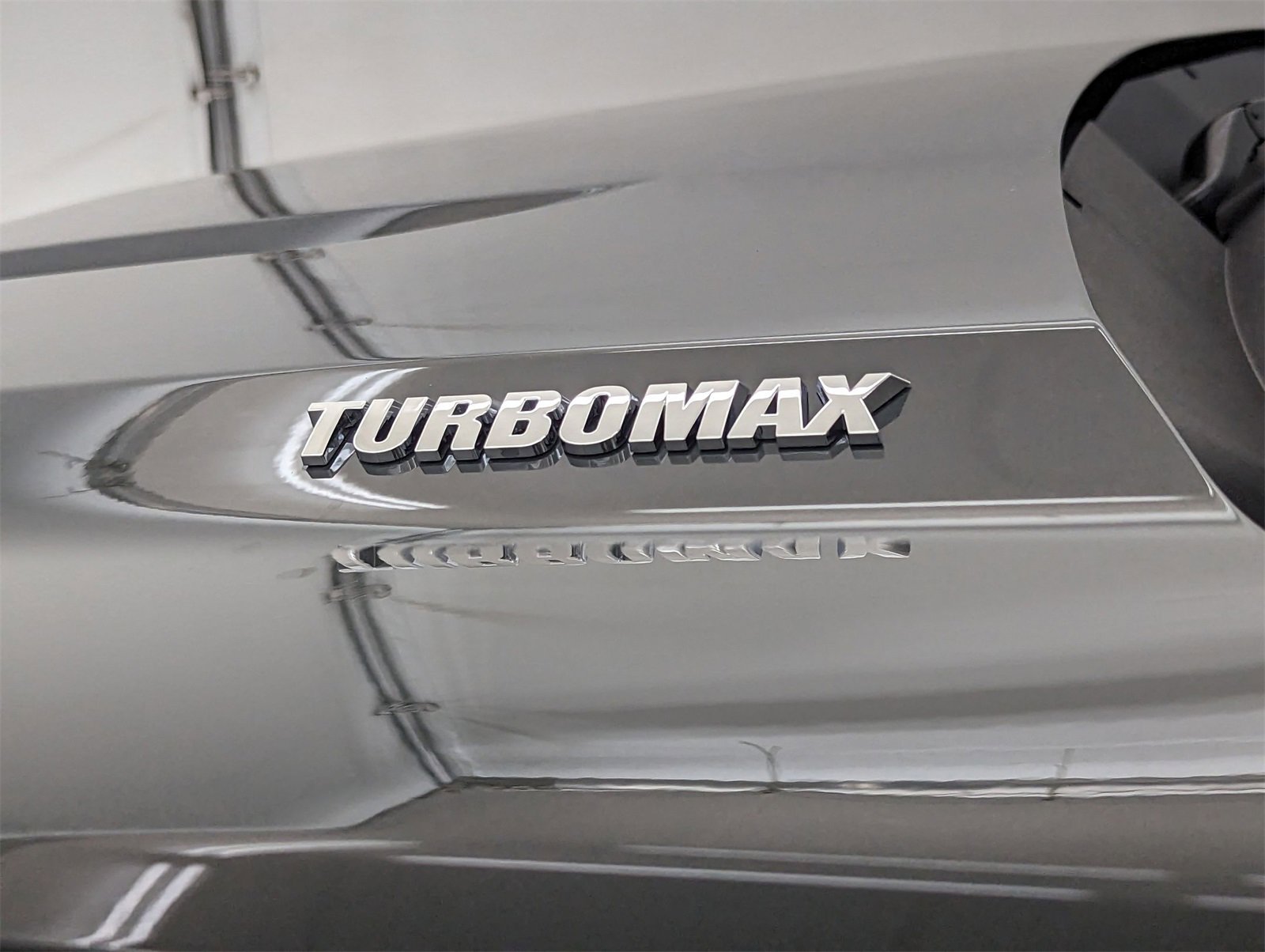 2025 Chevrolet Silverado 1500 LT photo 13