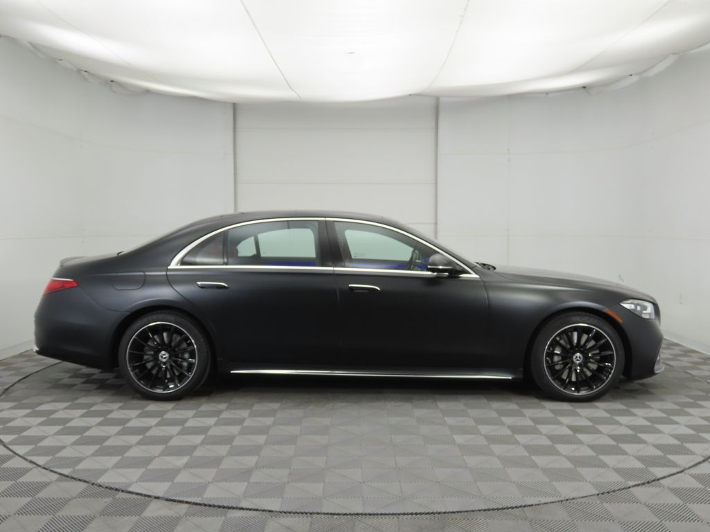 2026 Mercedes Benz S 580 4MATIC photo 4