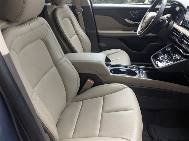 2022 Lincoln Corsair Standard photo 27