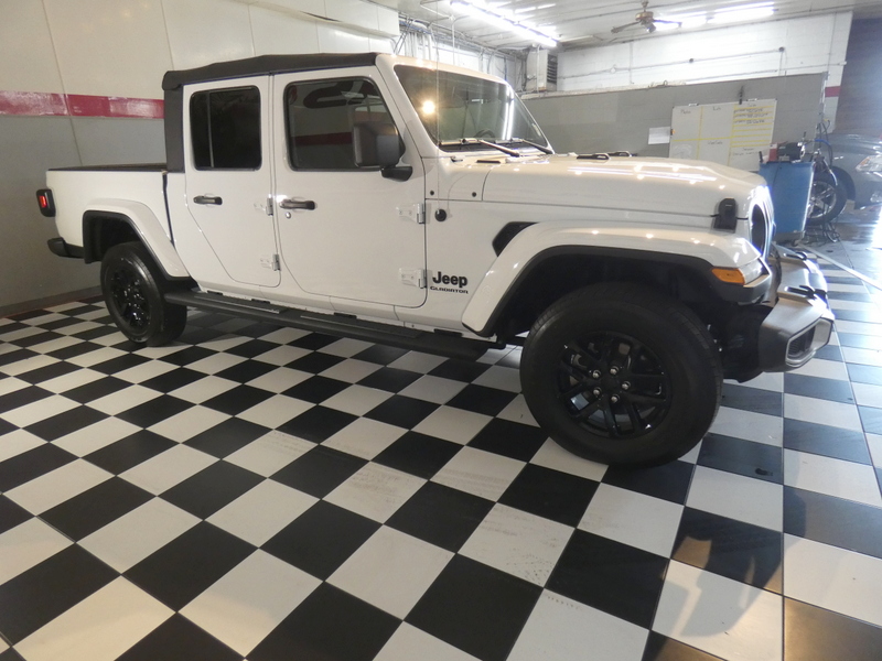 2022 Jeep Gladiator Sport S photo 4