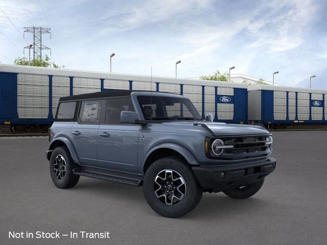 2025 Ford Bronco Outer Banks photo 7