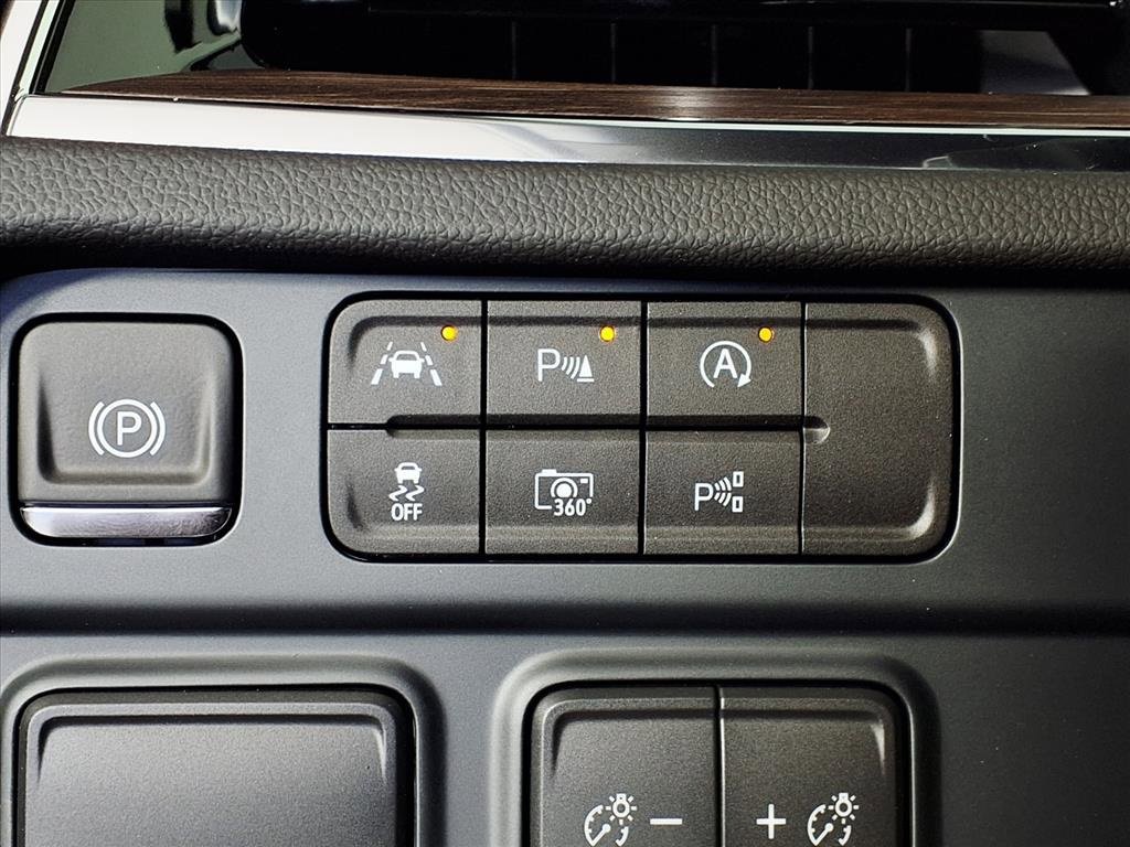 2026 Chevrolet Tahoe LT photo 6