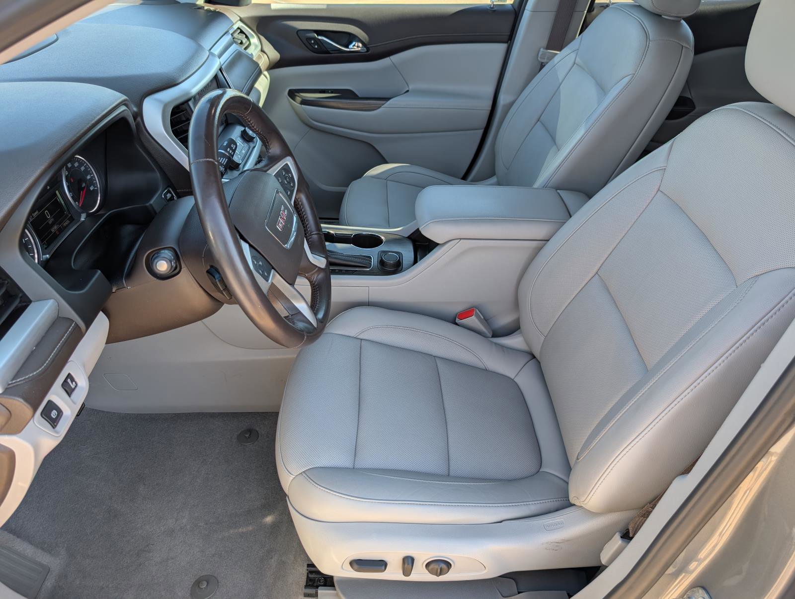 2019 Gmc Acadia SLT photo 25