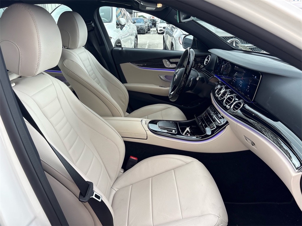 2022 Mercedes Benz E 350 photo 6