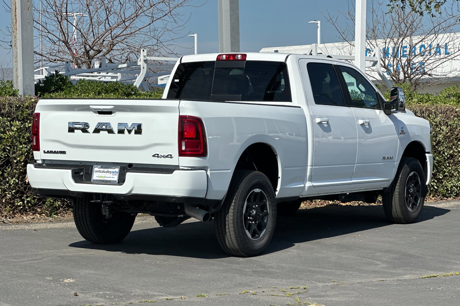 2025 Ram 2500 Laramie photo 4